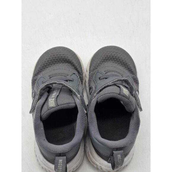 Nike Revolution 5 Shoes Toddler Size 8C Gray Hook & Loop Running BQ5673-004 - Picture 8 of 12